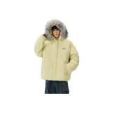 Светло-желтый