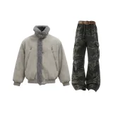 Gray Top + Camouflage Jeans  
Серый топ + камуфляжные джинсы