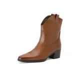 Коричневый