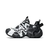 Чёрно-белый