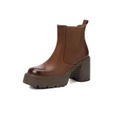 Коричневый