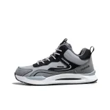 Светло-серый, черный, с флисовой подкладкой