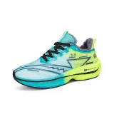 Белый, зеленый, с флисовой подкладкой