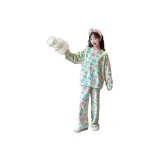 Светло-желтый