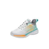 Лунно-белый