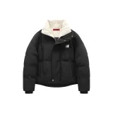 Призрачно черный