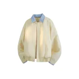 Светло-желтый