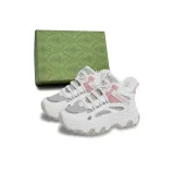 Бежево-розовый