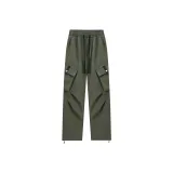 Тёмно-зелёный