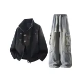 Чёрная куртка + жёлтые грязные джинсы