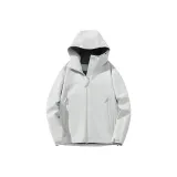 Жемчужно-белый