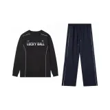 Черные + Черные штаны (Штаны Run Маленькие, поэтому они могут Run Большие при получении)