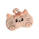 Белый котенок