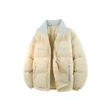 Светло-желтый