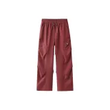 Красный кленовый лист