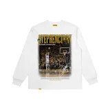 Белая рубашка с длинными рукавами