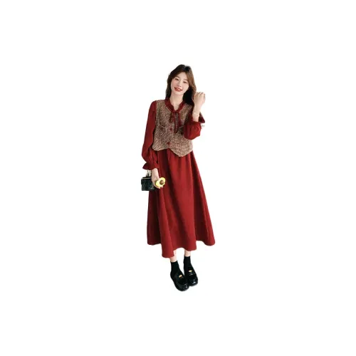 MEXICAN Красный Женский Комплект с Юбкой