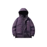 Тёмный красновато-фиолетовый.