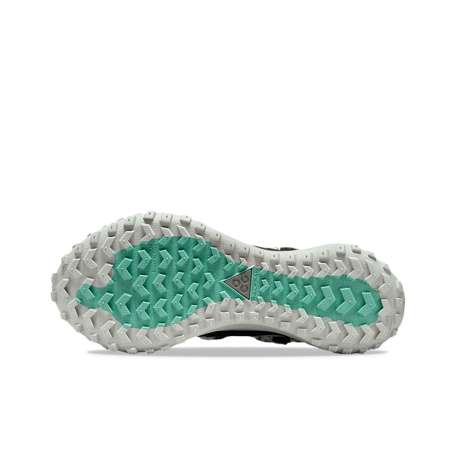 Nike ACG Mountain FLY Водонепроницаемая Низкая Уличная Обувь Унисекс Белый Черный