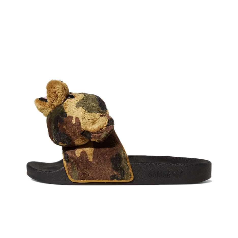 yeezy slide louis vuitton