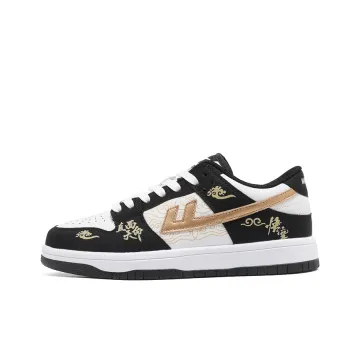 Благоприятные облака, черный