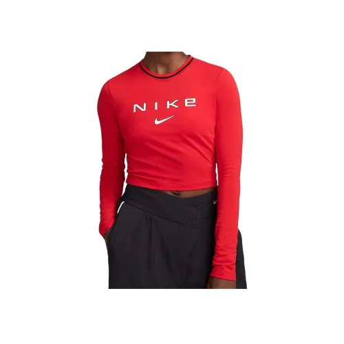 nike Стандартная футболка Женская Университетский красный