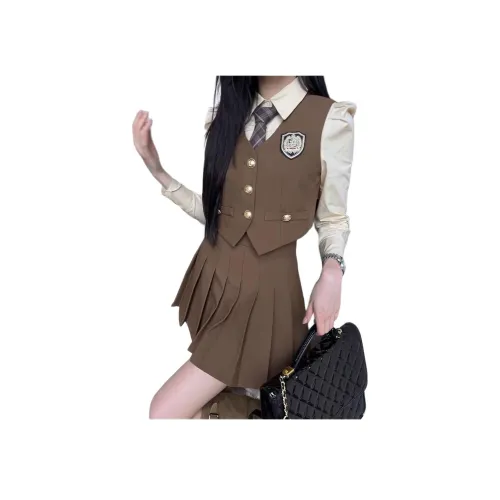 Kiki Clothing Boutique Комплект с юбкой Женские