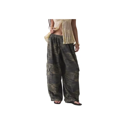 Urban Outfitter Зеленый камуфляж Женские Брюки карго