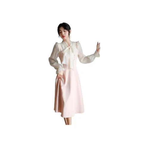 MORii Длинное платье с длинными рукавами женское