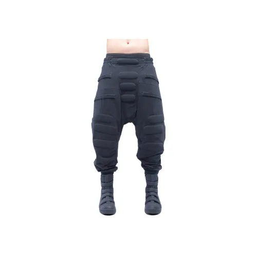 DEMOBAZA ТРОУЗЕРЫ NEO ABUNDANCE Повседневные брюки Мужской