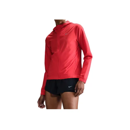 nike Swift Куртки и Пальто Женские Красные