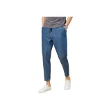 Светло-голубой