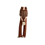 Ржаво-красный