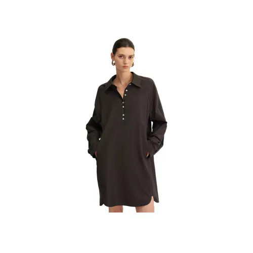 Fabrique Длинное платье с длинными рукавами женское