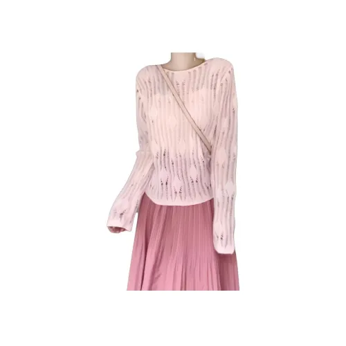 Розовый женский трикотаж