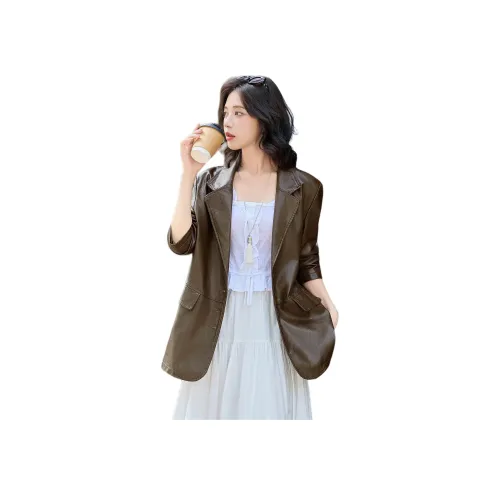 Куртка и пальто из кожи Kangaroo женские