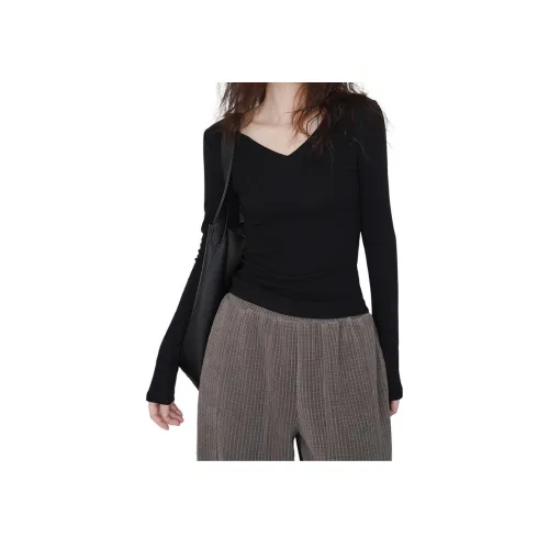 Puppytown T-Shirt Женская Черная