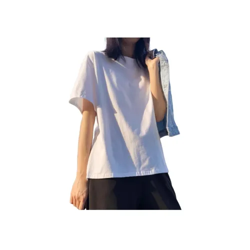 AN Женские футболки