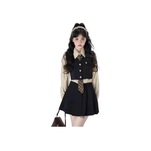 SKYA Черный Женские Комплекты с Юбкой