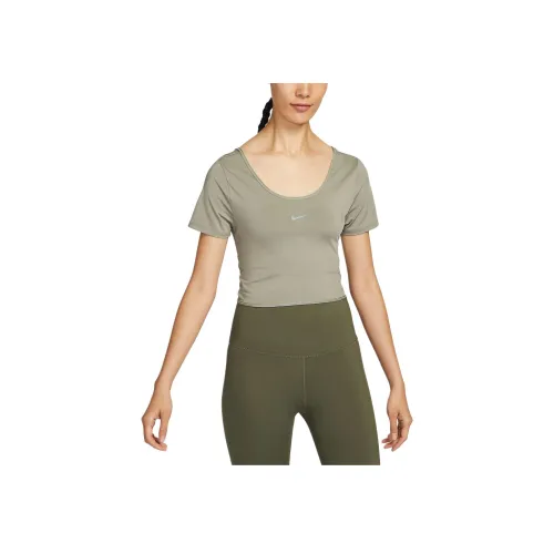 nike Dri Fit one T Рубашка Женская Светло-армейский зеленый Черный