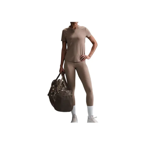 Nike Dri Fit Стандартная футболка Женская Коричневая