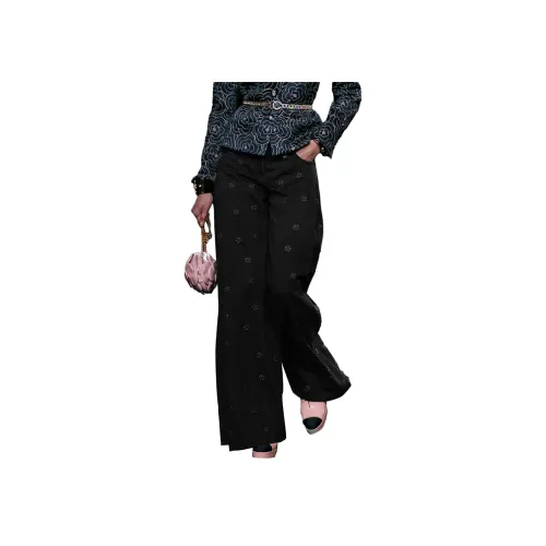 CHANEL Женские джинсы черного цвета