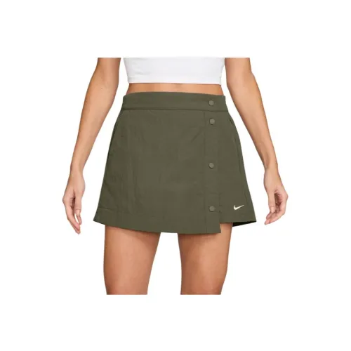 Nike Clothing Оливково-зеленые Женские Повседневные Шорты