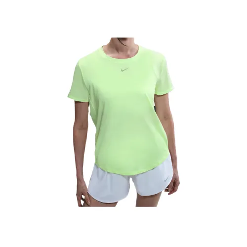 NIKE Dri Fit Зеленая Женская одежда для фитнеса