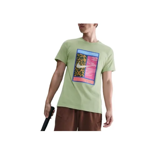 Nike Clothing Оливково-зеленые Мужские T-рубашки