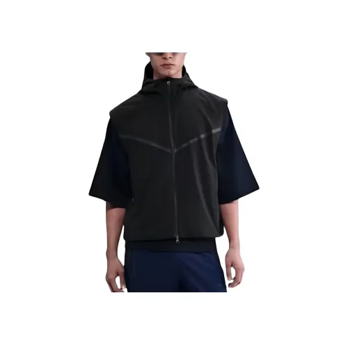Nike Clothing Мужские черные жилеты