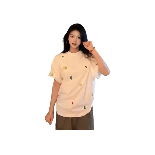 Белые женские футболки T