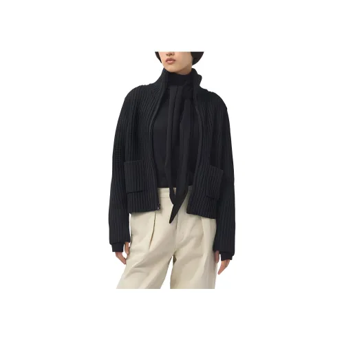 UNIQLO Черные Женские Куртки