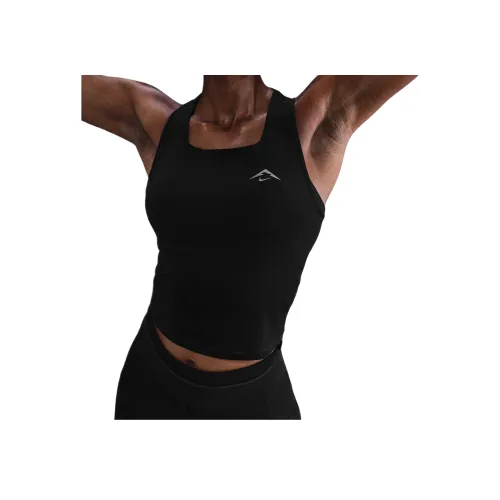 Женские жилеты Nike Dri Fit Sport