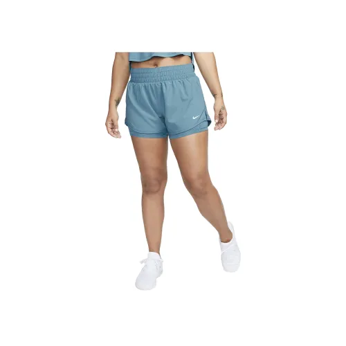 NIKE Светло-зеленые Женские Спортивные Шорты